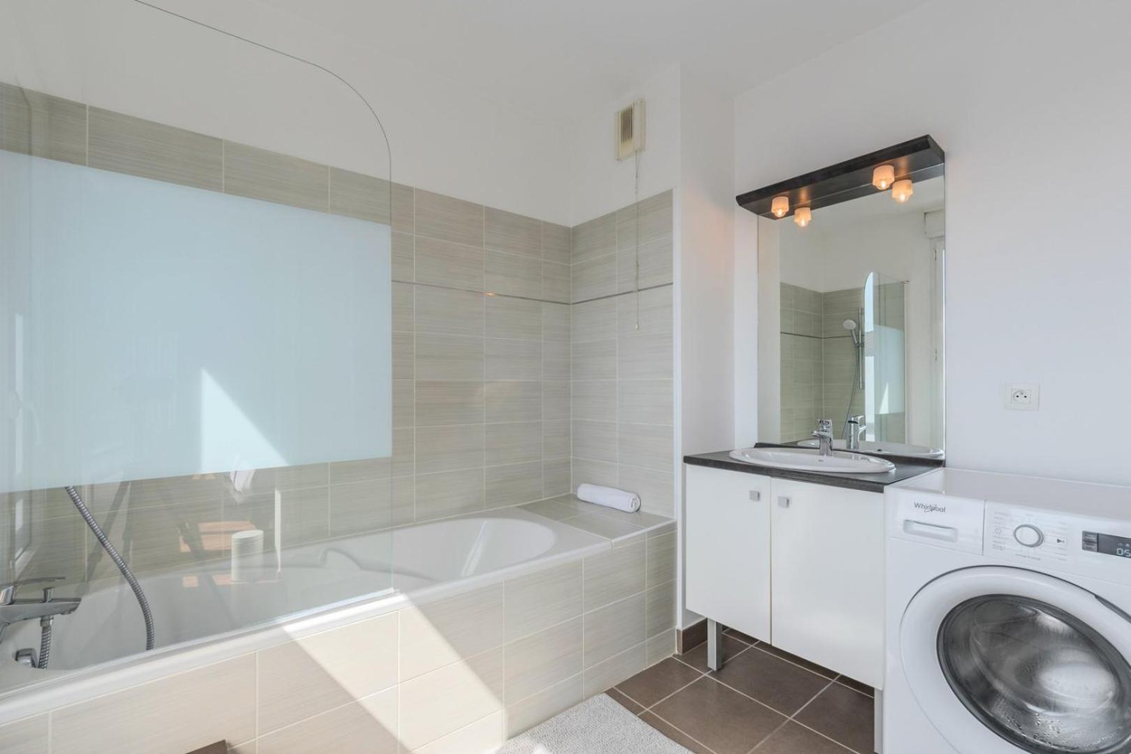 Quiet 1 Bedroom Apartment Parking Old Лилль Экстерьер фото